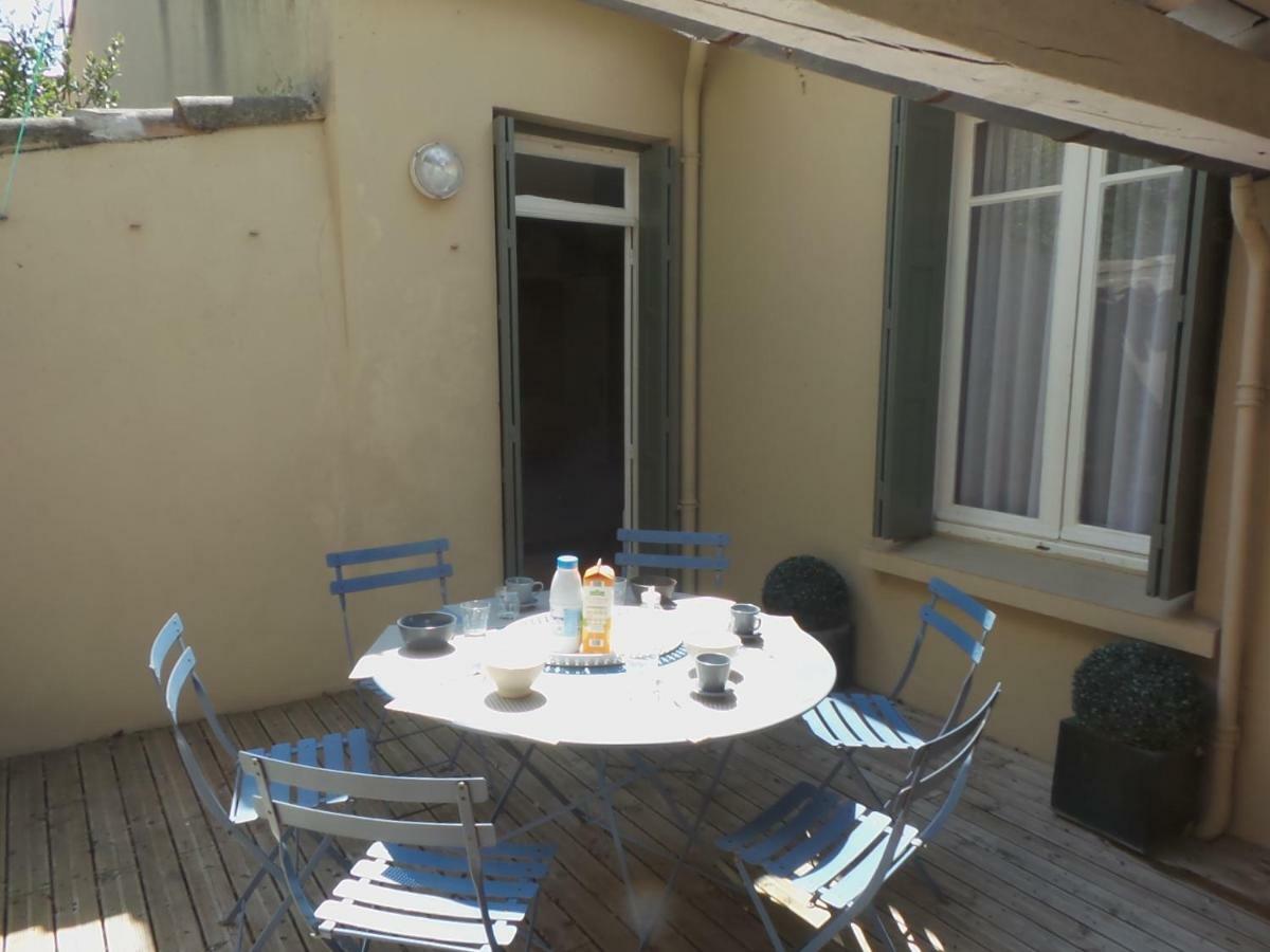 Holiday home Spacieux Face A La Cite Medievale *